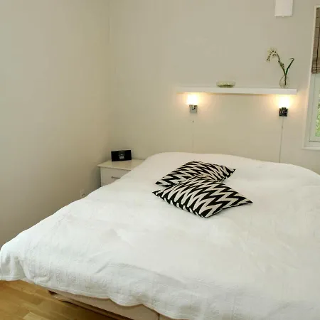 Three-bedroom Holiday In Nexo 19 * Snogebæk